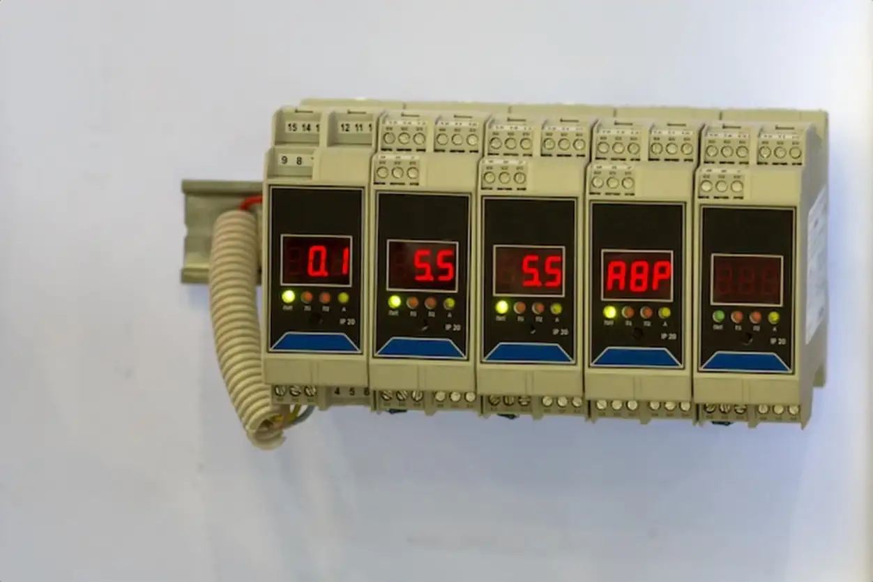 Electric stabilizer - transistors or resistors - security electronic equipment, close up