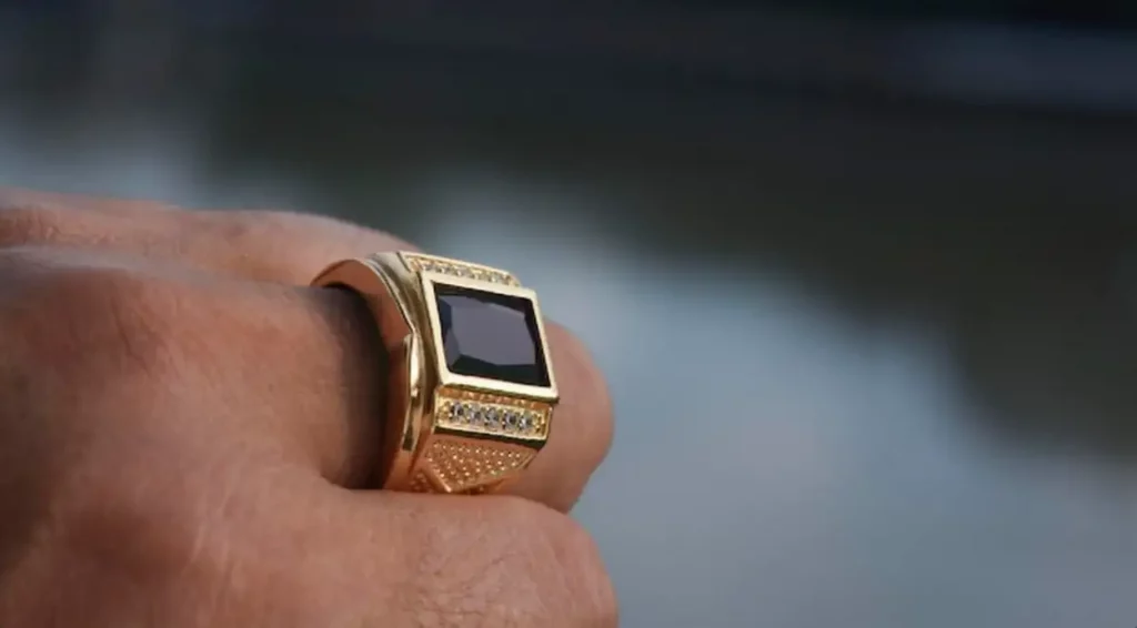 closeup photography of rings