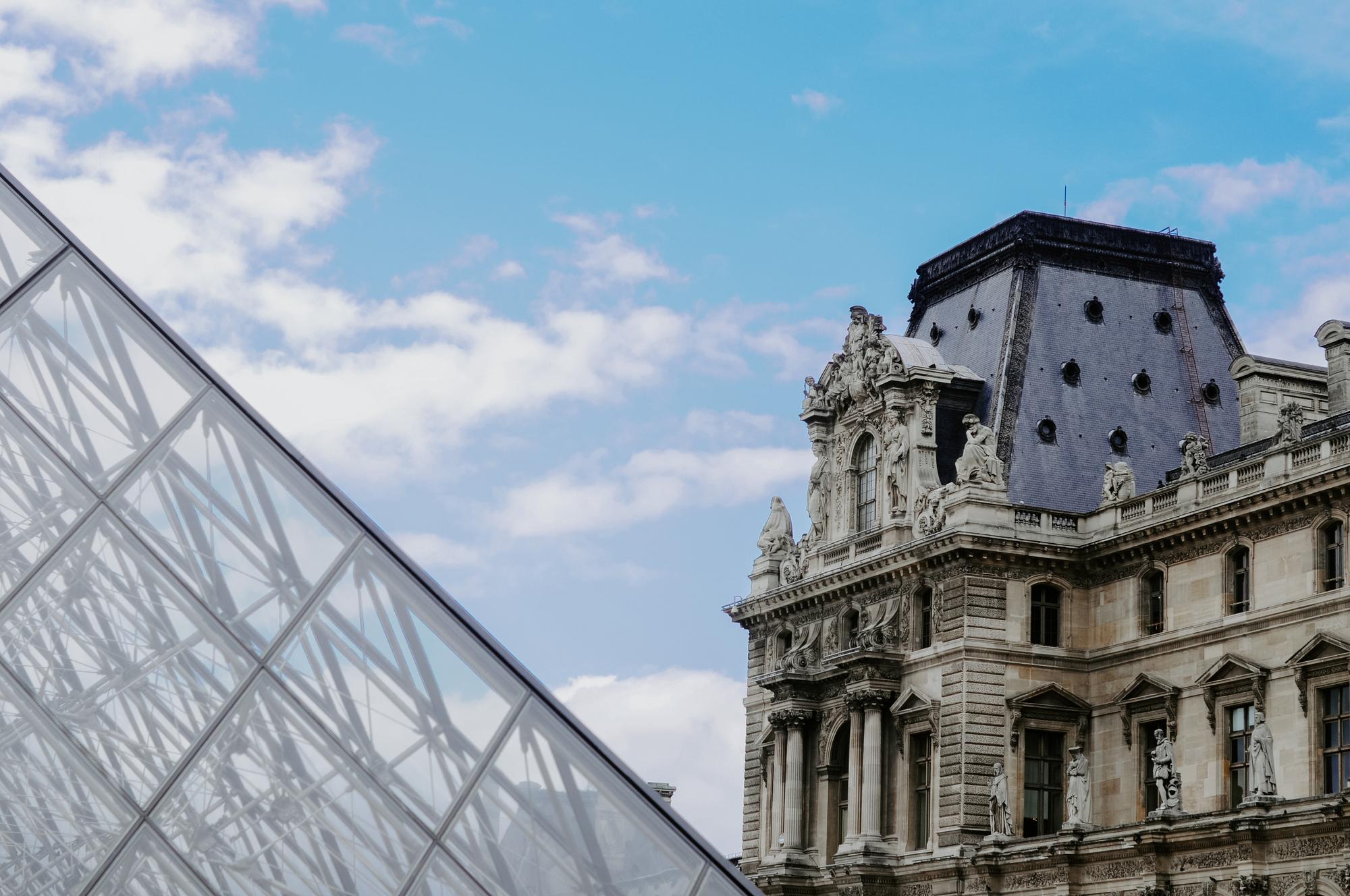 🌍 Le Louvre aujourd'hui : un monument de 800 ans