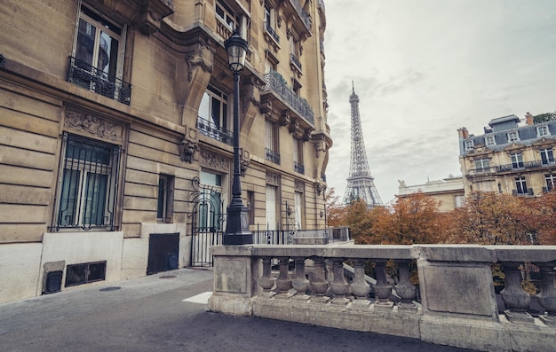📍 Où se trouve Au Rocher de Cancale et comment y aller sans stress ?