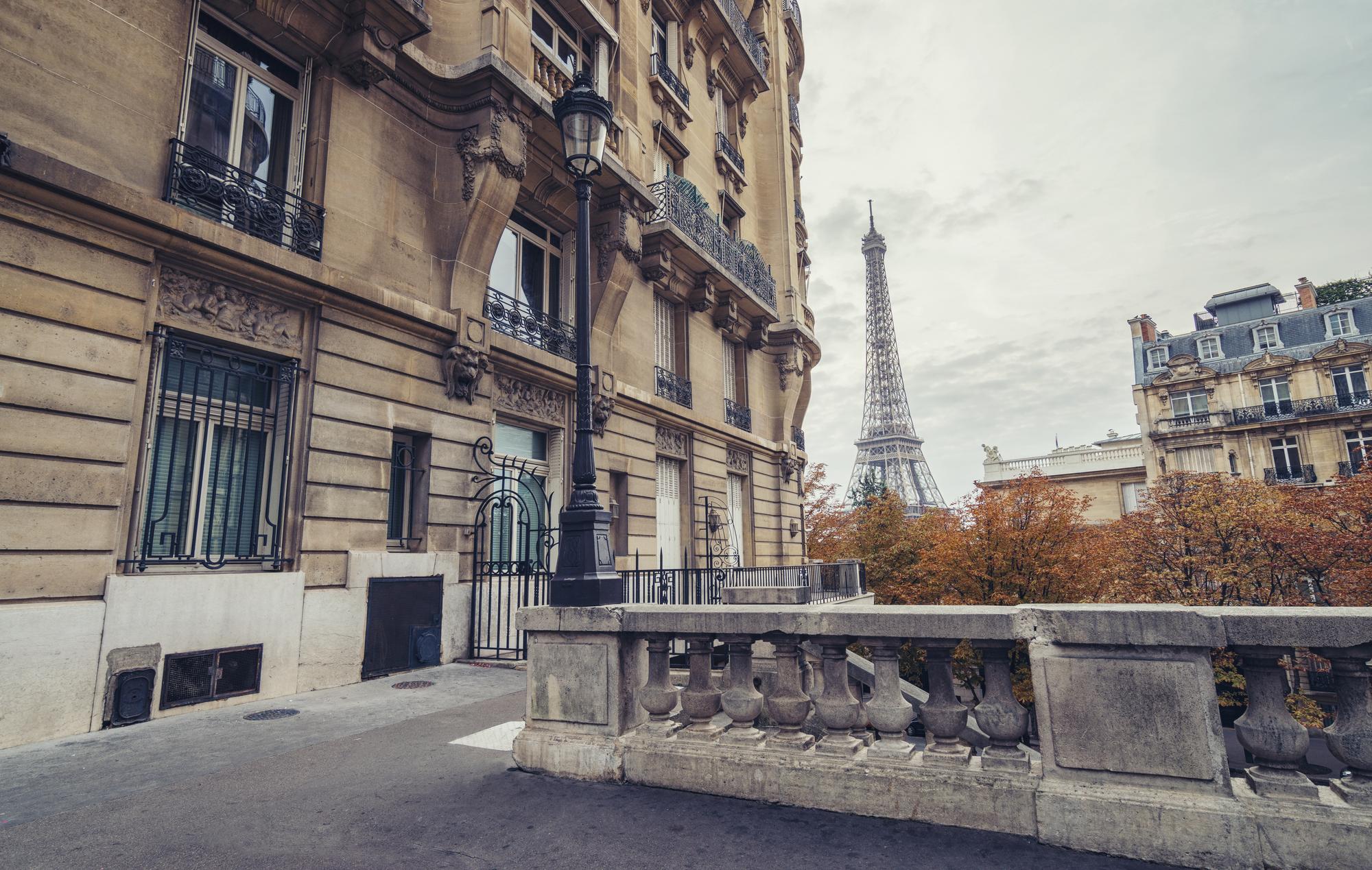 🎶 Quelles sont les chansons sur Paris incontournables à écouter absolument ?