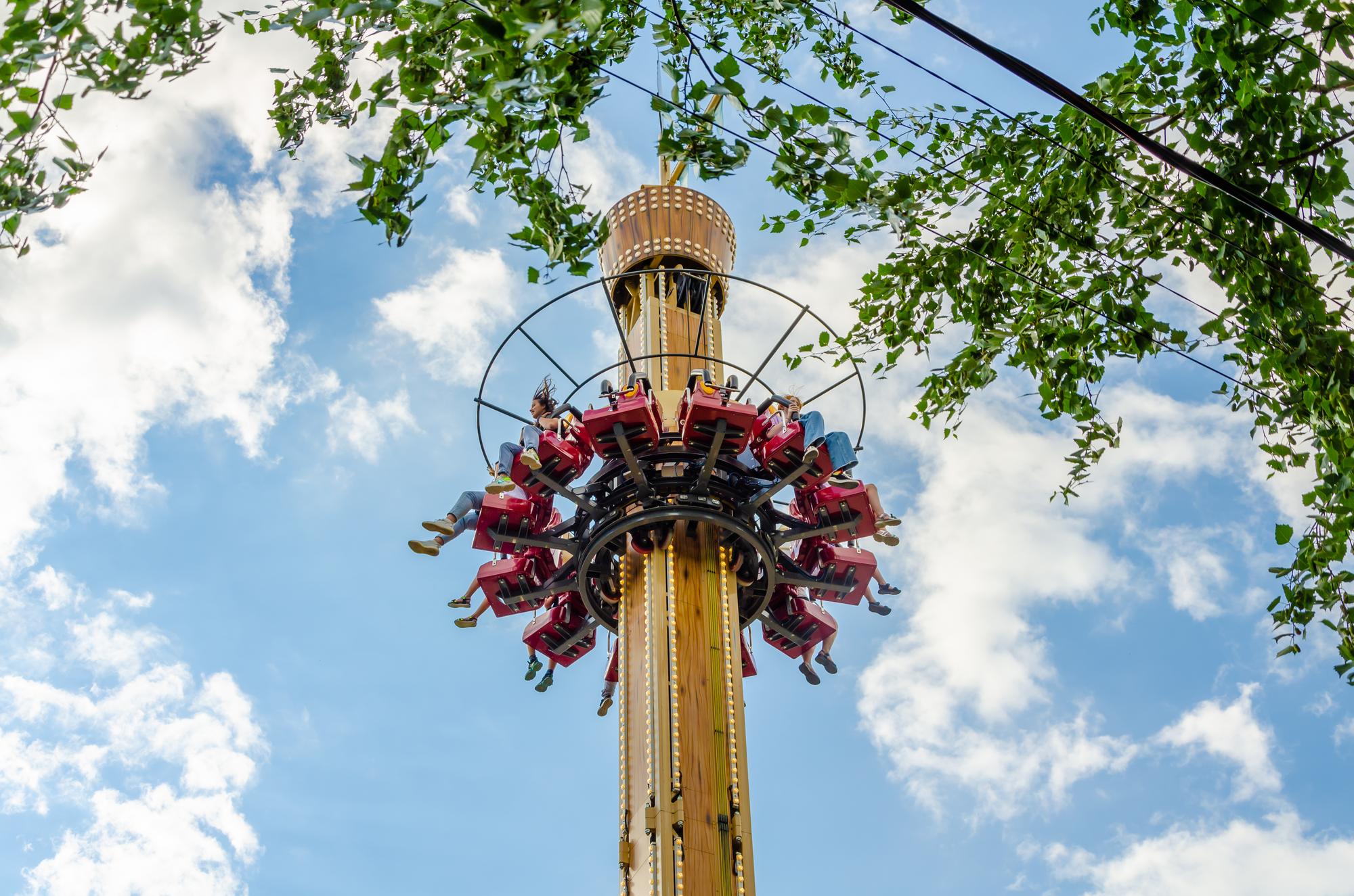 📍 Où se cache exactement cette fête foraine magique ?