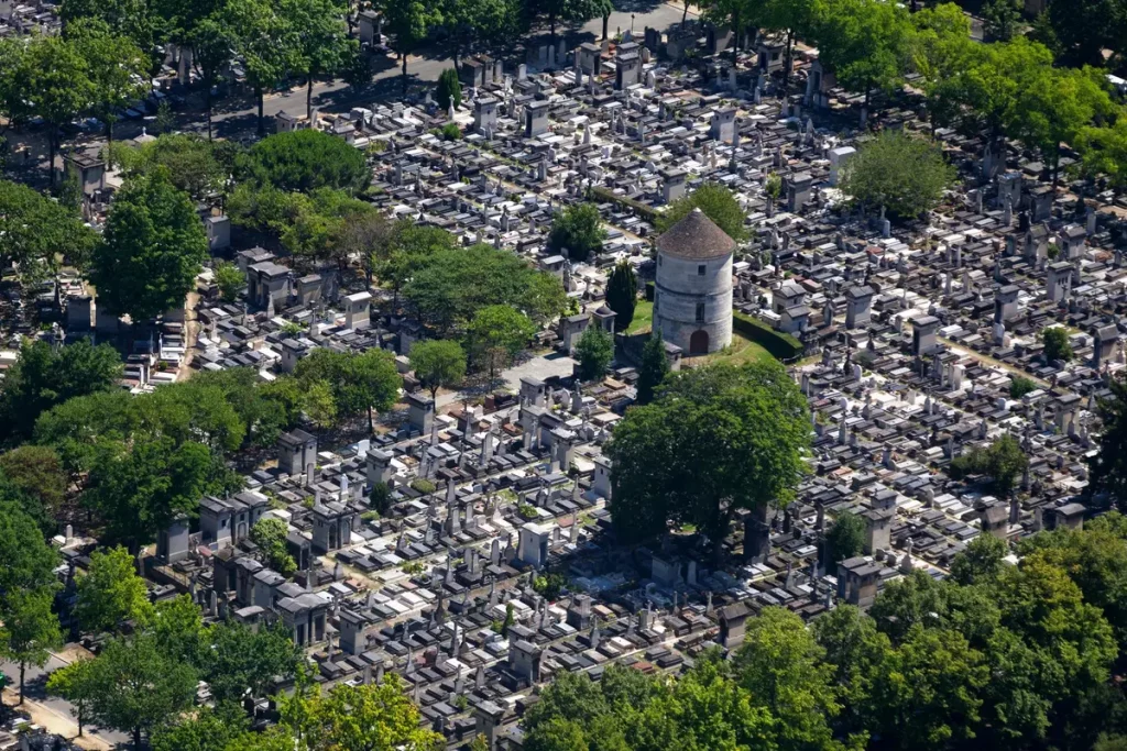 cimetière Père Lachaise tombes célèbres plan carte Paris