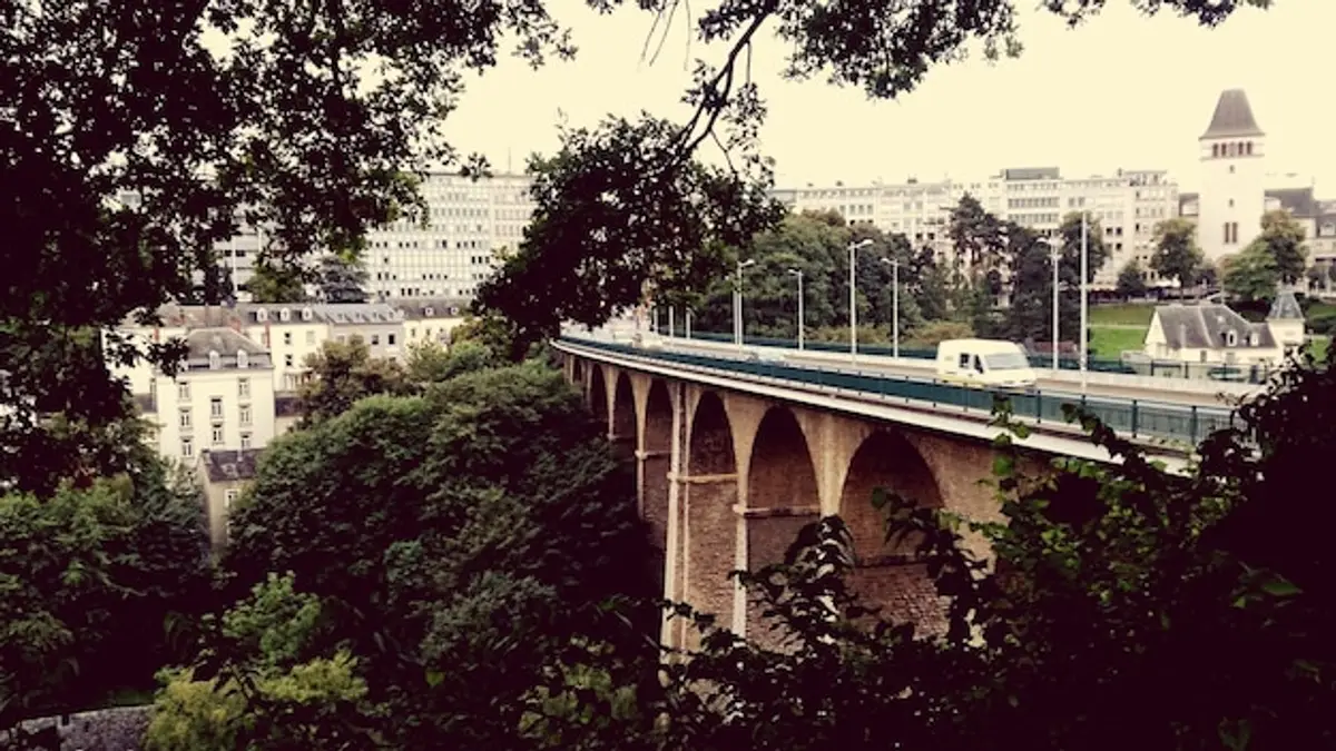 Coulée Verte Paris : ma balade préférée de Bastille à Vincennes, un havre vert secret au cœur de la capitale