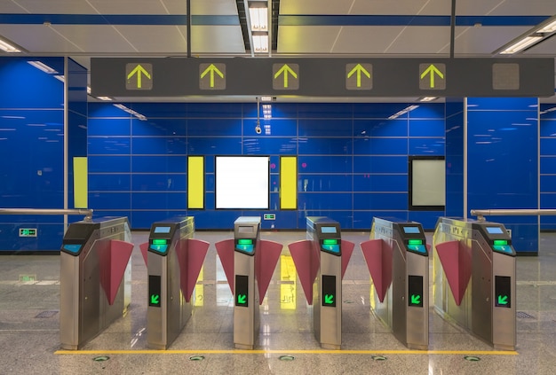 📍 Comment rejoindre Bercy Village rue François Truffaut sans galère ?