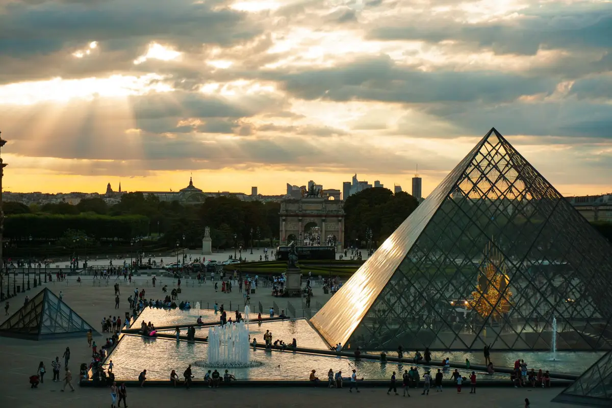 Combien de temps prévoir pour une visite du Louvre sans regretter ?