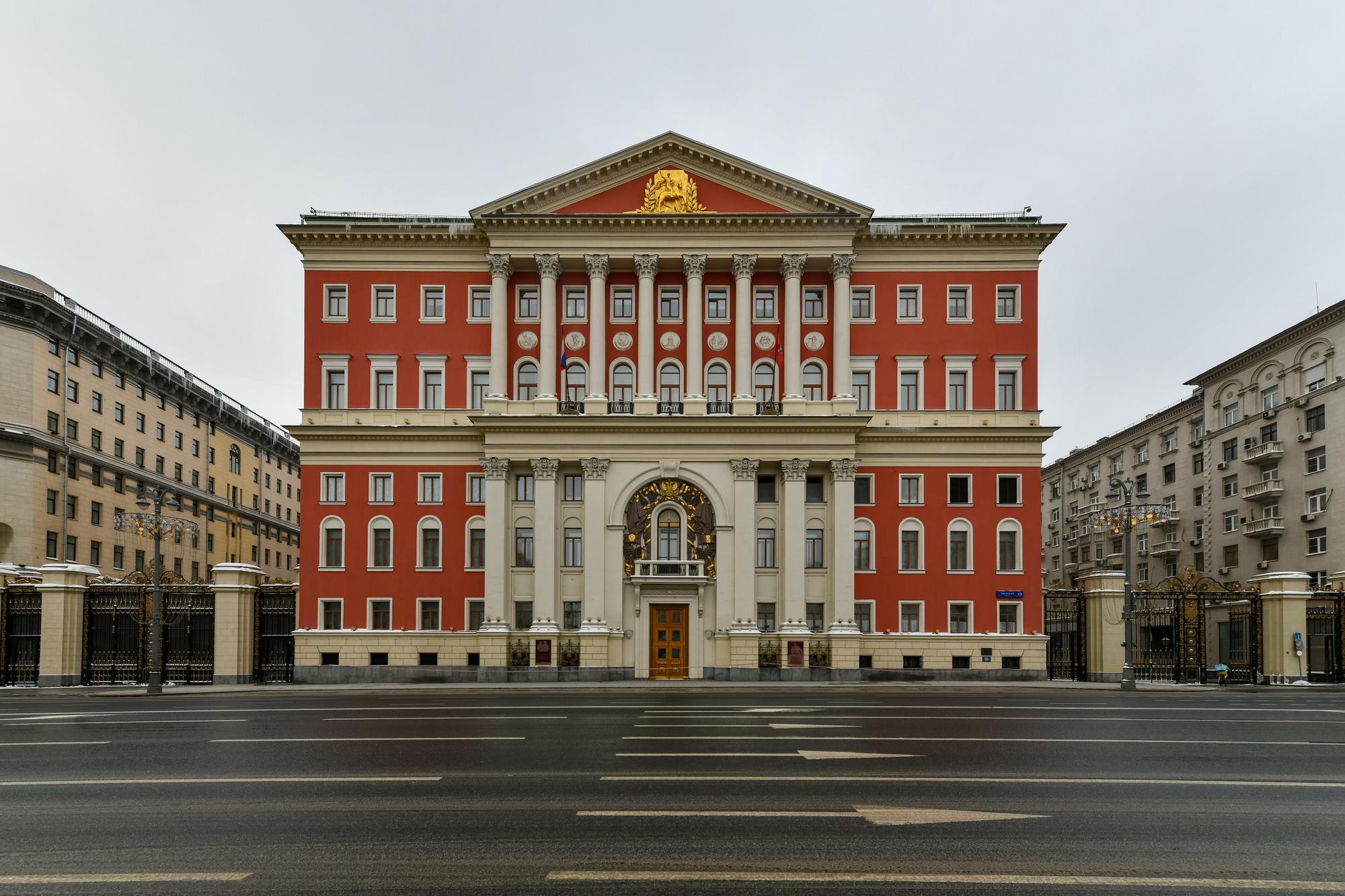 📍 Où se niche la mairie du 18e et comment y filer facilement ?