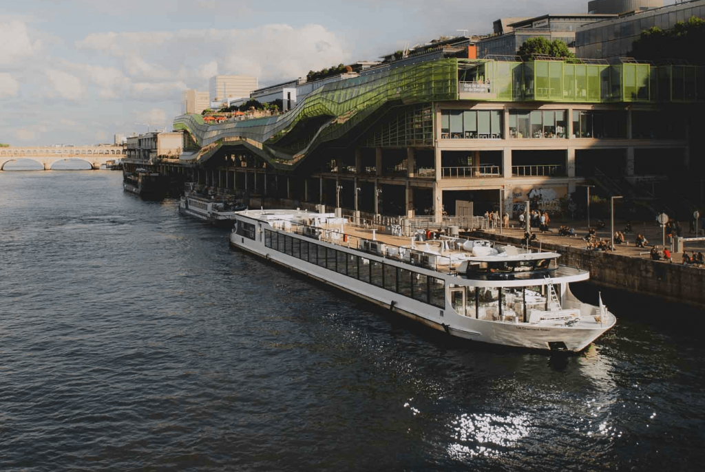 La Seine en bateau